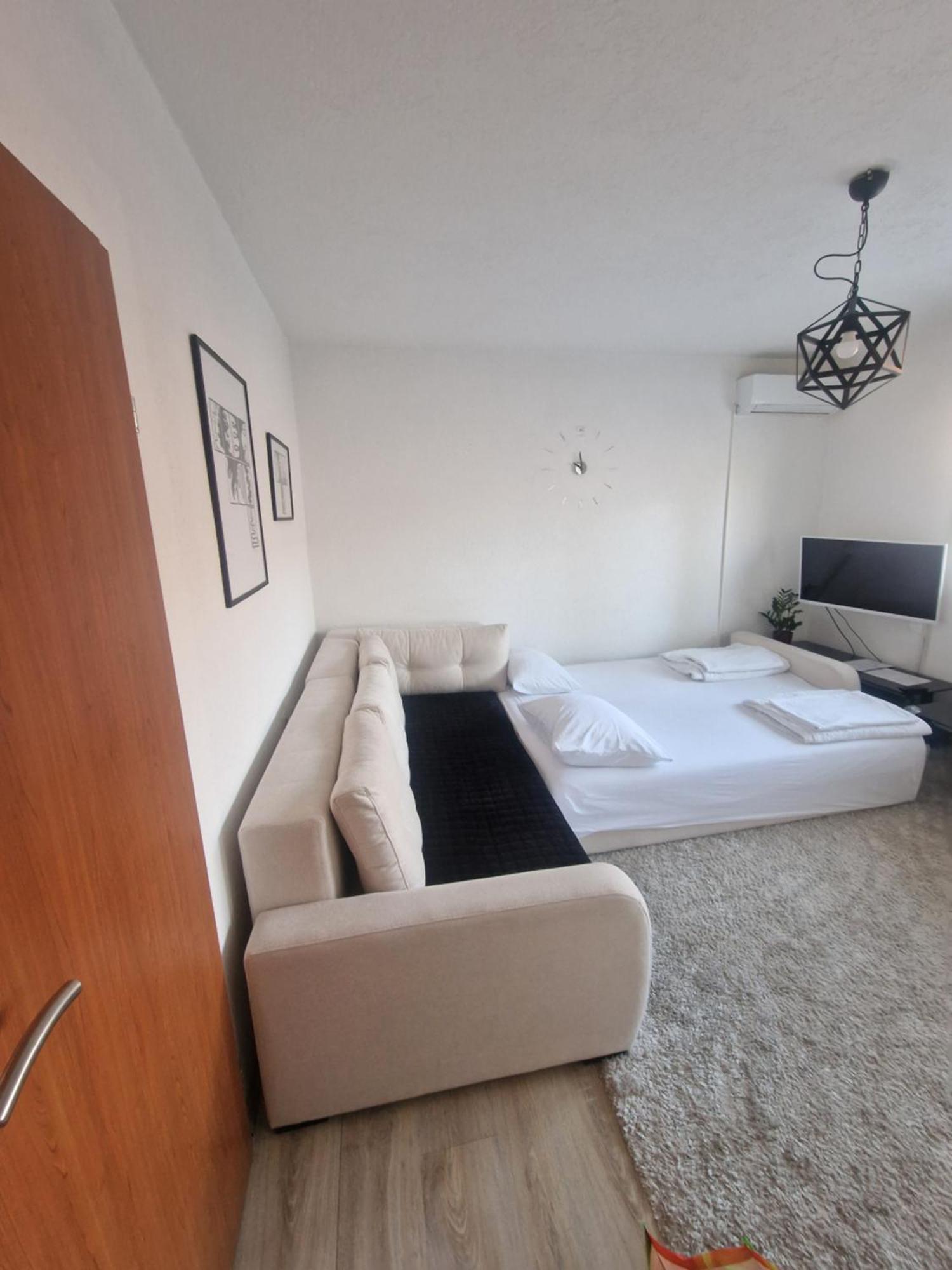 Apartments Natural And Bungalows Sarajevo Room photo